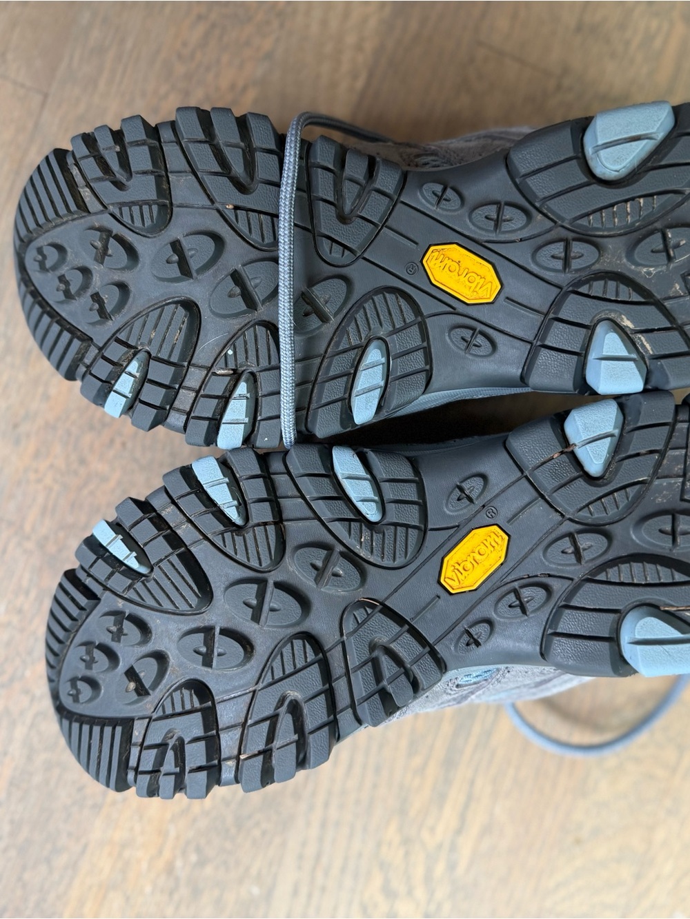 Merrell Women’s Moab 3 Hiking Boots - Picture 3 of 6